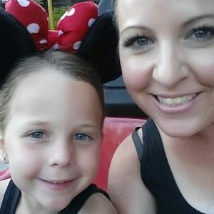 Meet your Posher, Andrea